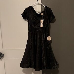 Chic Black Midi Dress